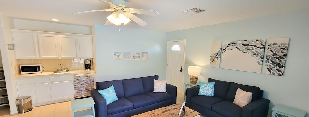 Tranquil Turquoise Retreat
