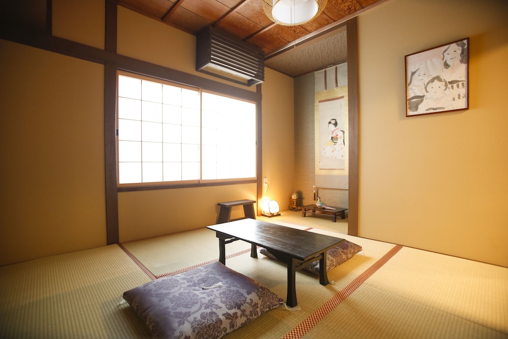 Photo 33