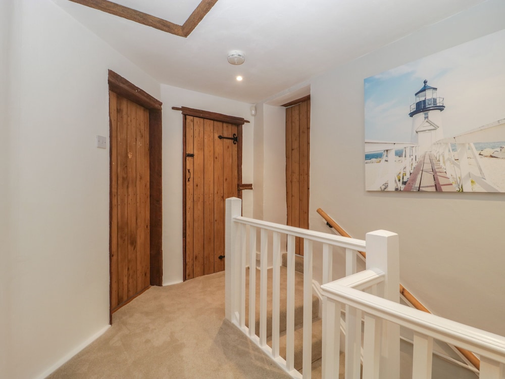 Under Acre Cottage