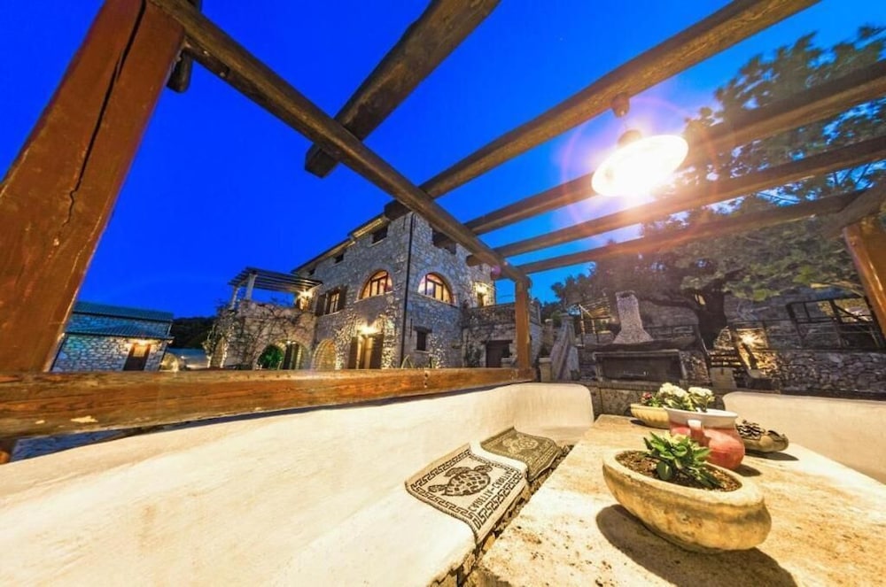 Villa Poseidon Suite
