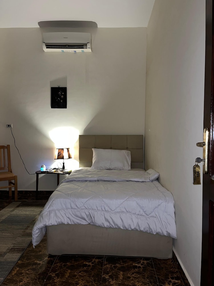 Great Pyramid View Inn