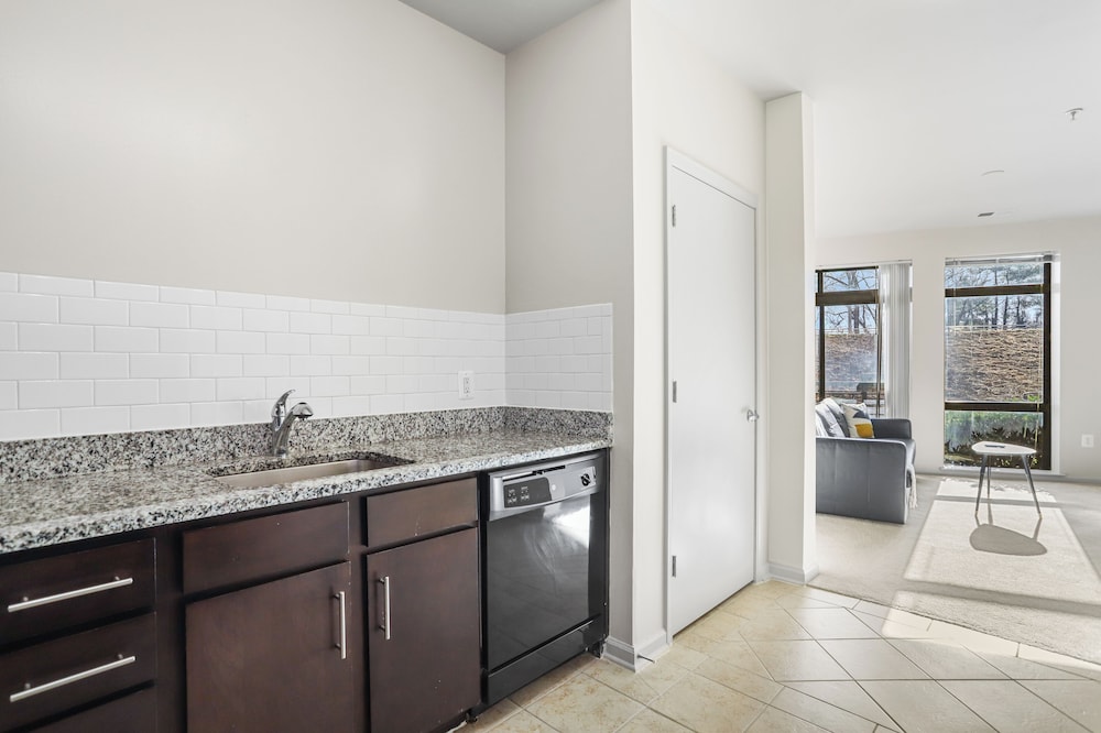 DC Charm in Crystal Apartments