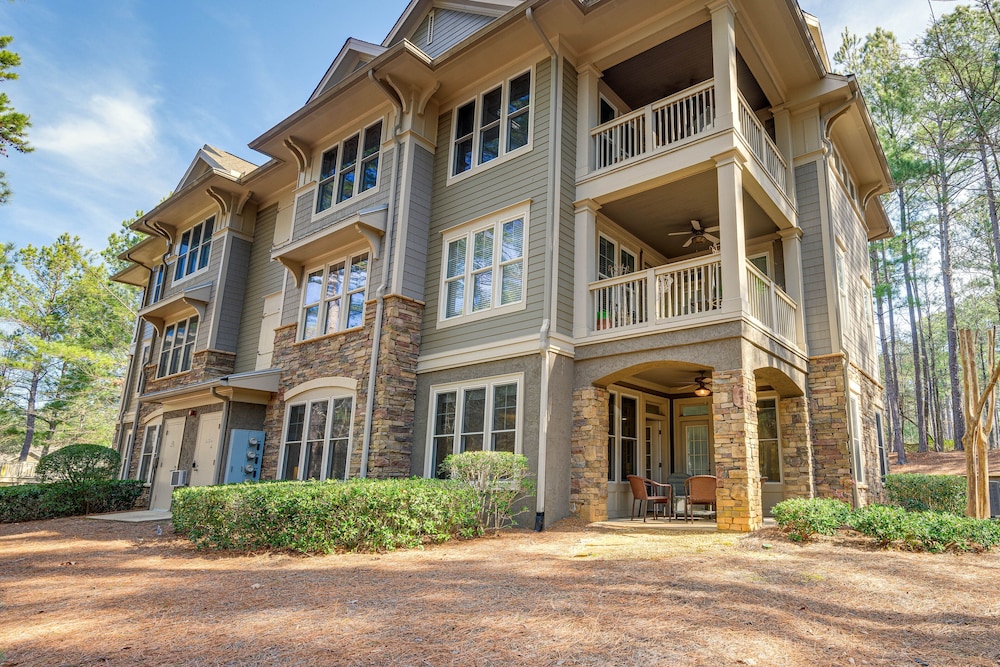 Chic Greensboro Condo w/ Lake Oconee Access!