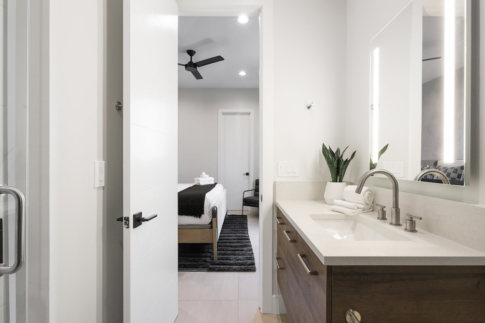 Ember-pool Heat Available-in North Scottsdale