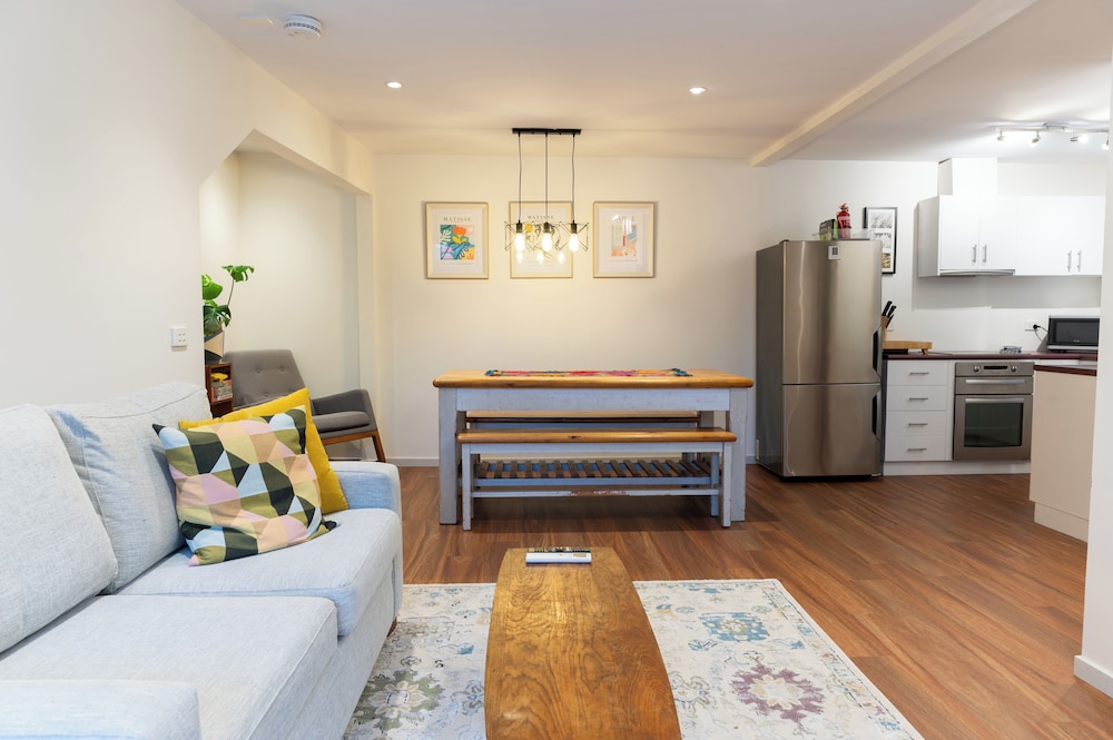 One Bedroom Apartment - Dynnyrne
