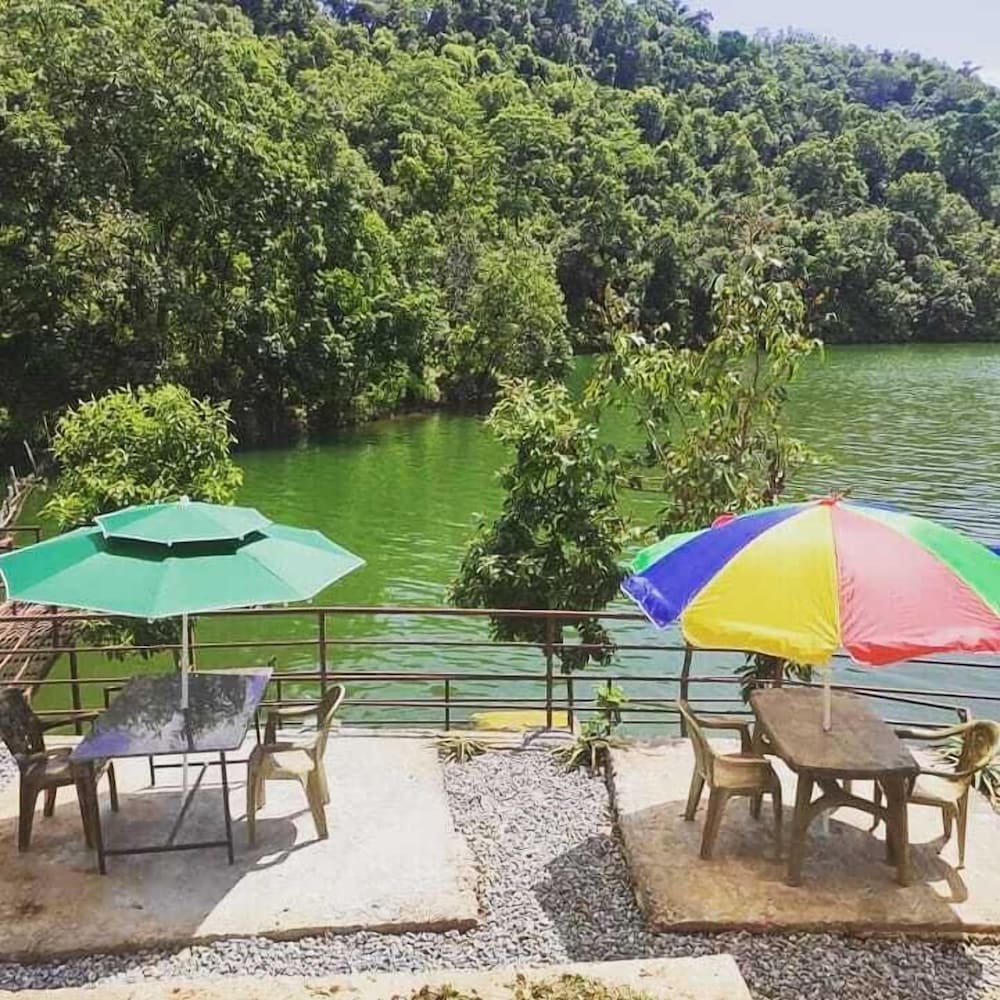 Begnas Lake front guest house