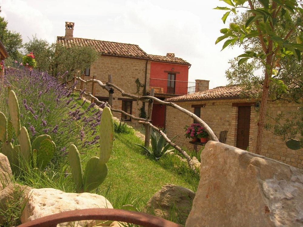 Photo 18