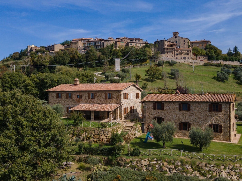 Villa in Umbria With Saltwater Pool