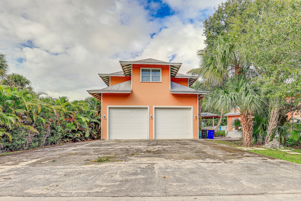 Palm City Home w/ Pool & Florida Room - Near Golf view 2