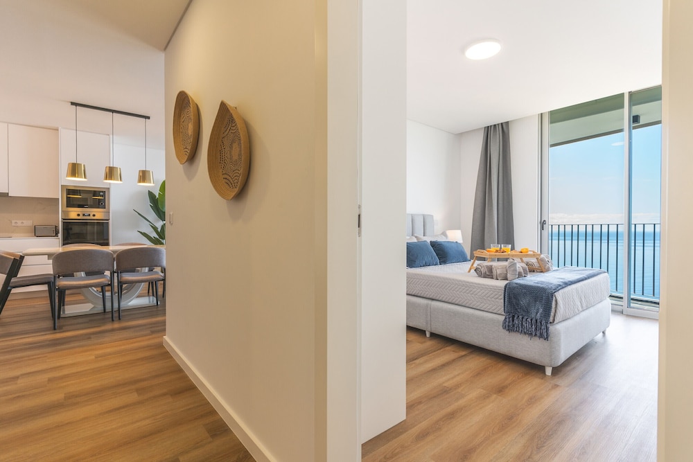 Atlantic View Apartment by Atlantic Holiday
