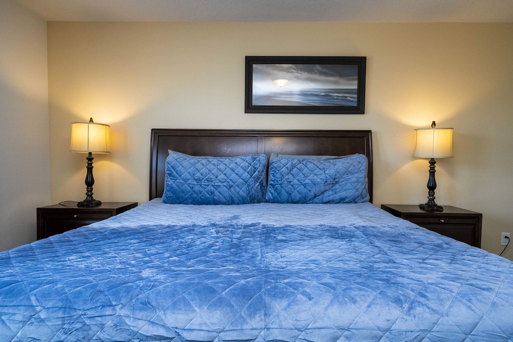 Stunning 5 Bd w/ Pool Close to Disney @ Windsor Westside 2015
