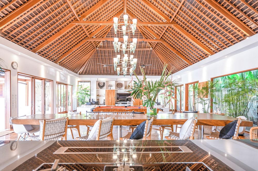 Villa Mimpi Nyata