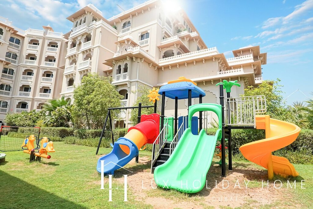 LUX The Grandeur Palm Garden View Suite
