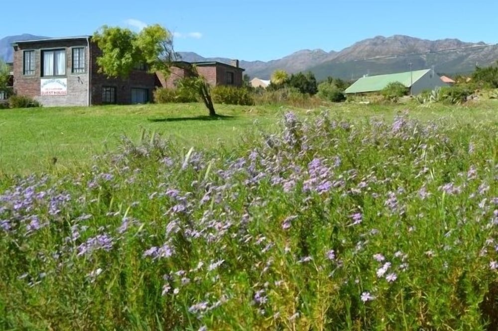 Kingfisher Hollow Exclusive Guest House