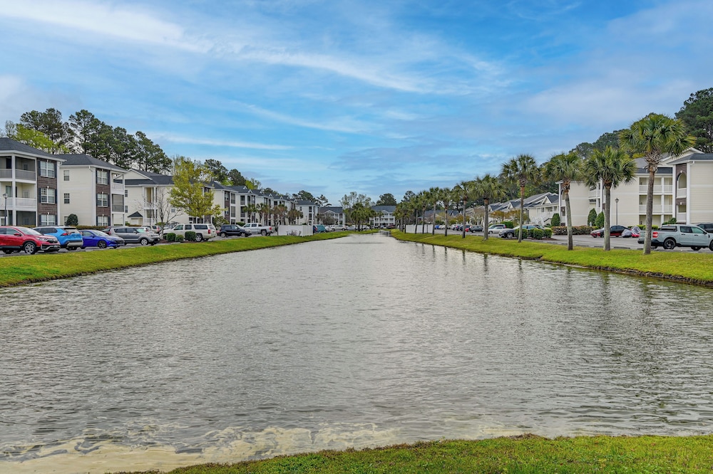 Myrtle Beach Condo: 6 Mi to Ocean!