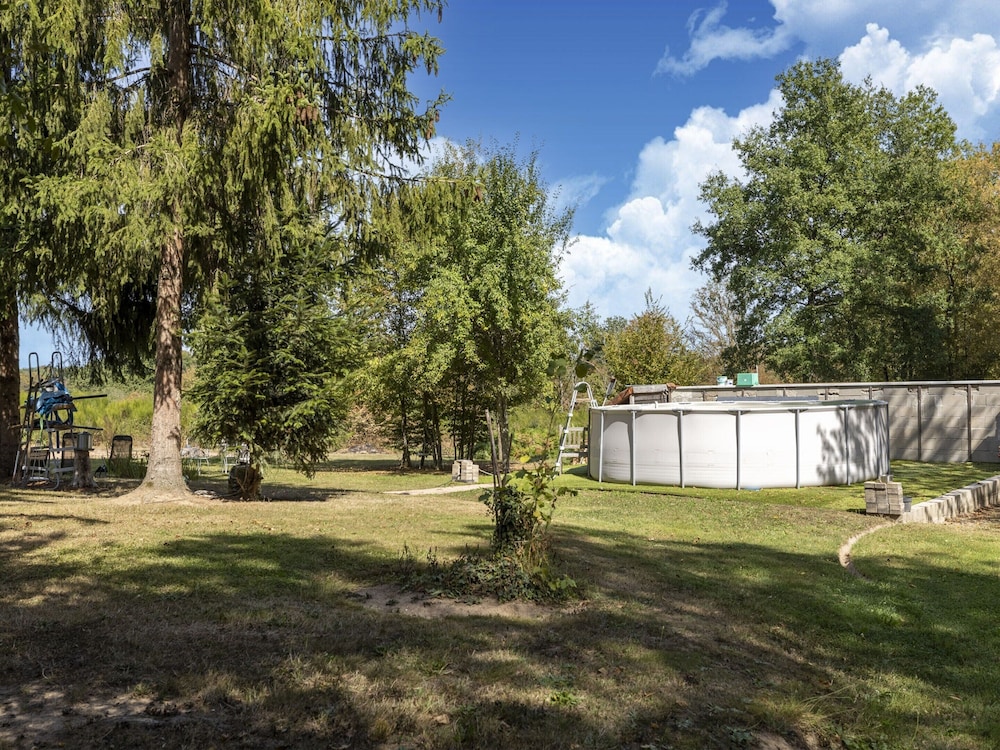 Country House Near Parc du Morvan With Pool