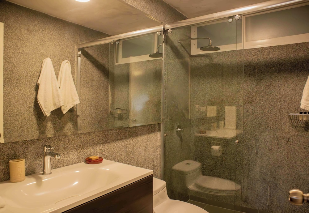 Sophisticated 1BR Stay in Prime Miraflores