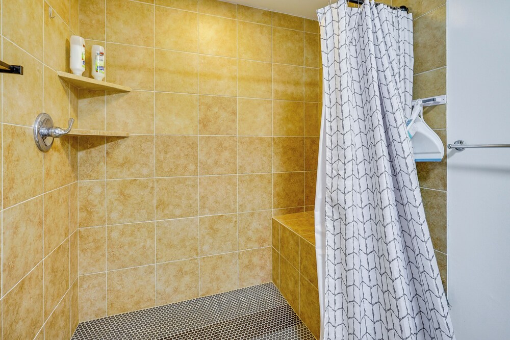 Walk to Valley Park: Pet-friendly SLC Apartment