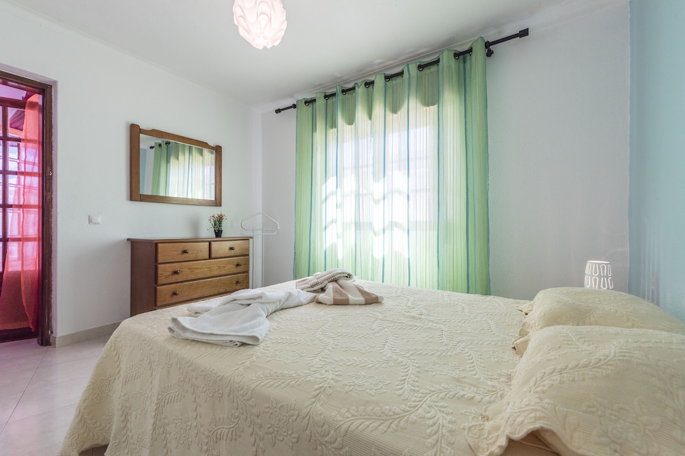 Hamal's Beach Flat 50m From the Beach view 3