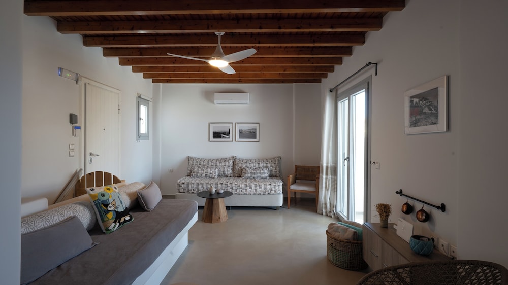 CAVO BLUE VILLAS