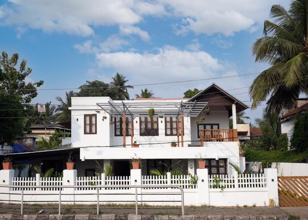 Tentgram Beach House Calicut view 5