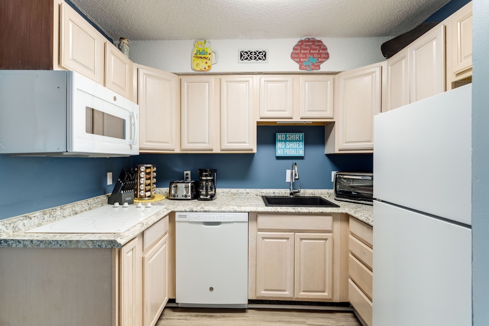 The Marylander Condo & Hotel view 2