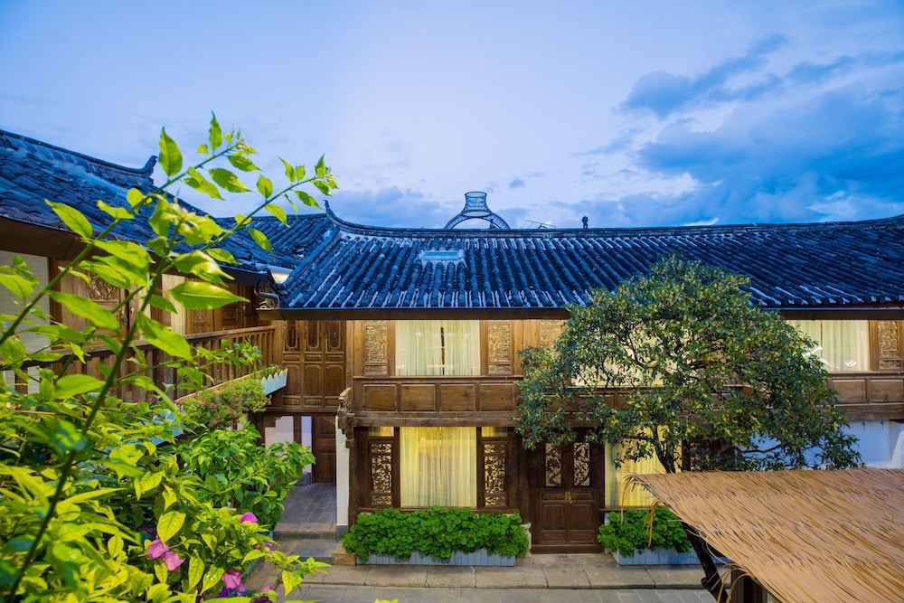 Man Yue Inn