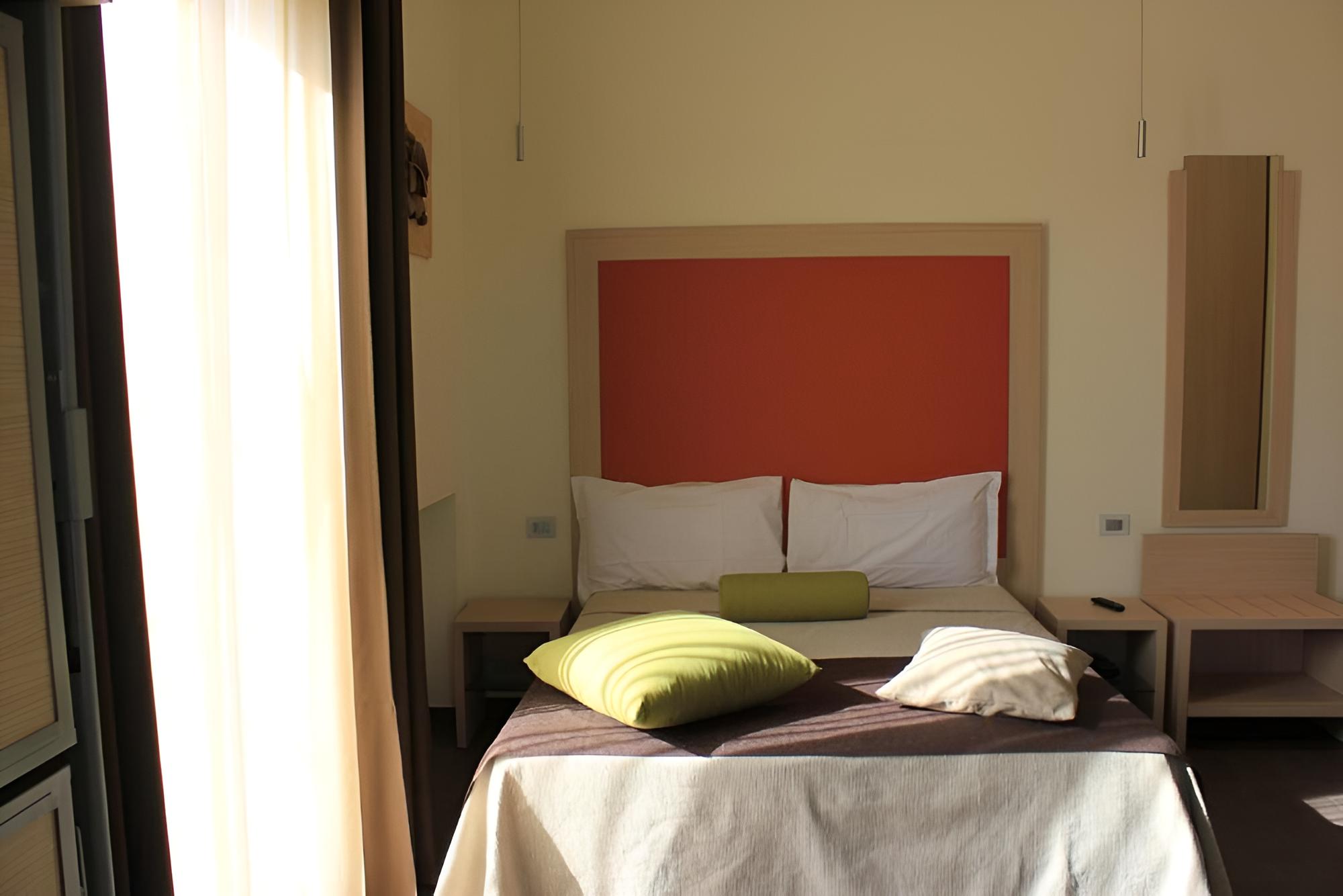 HOTEL PALAZZO PIRO view 2