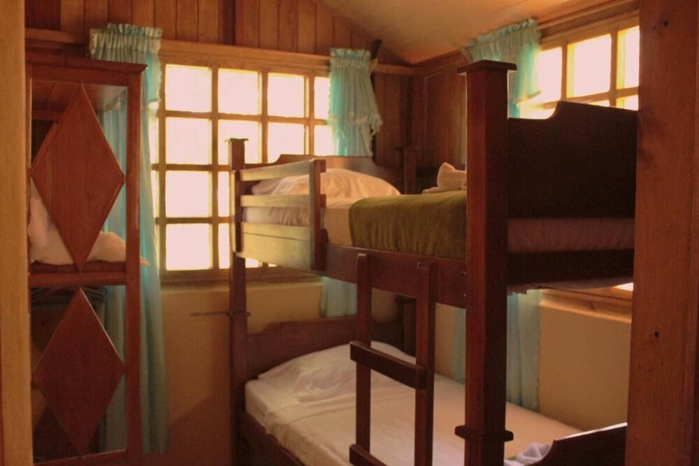 Las Ballenas Quadruple Room With Double and Bunk bed view 5