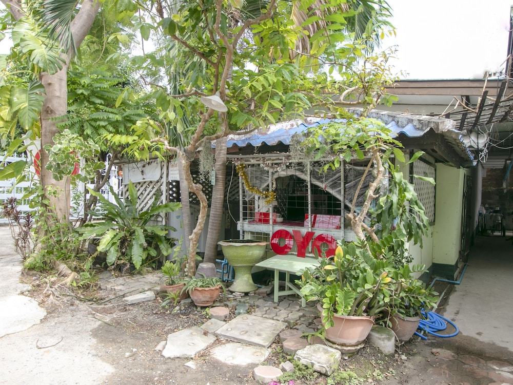 OYO 1095 Toto Beach Hua Hin