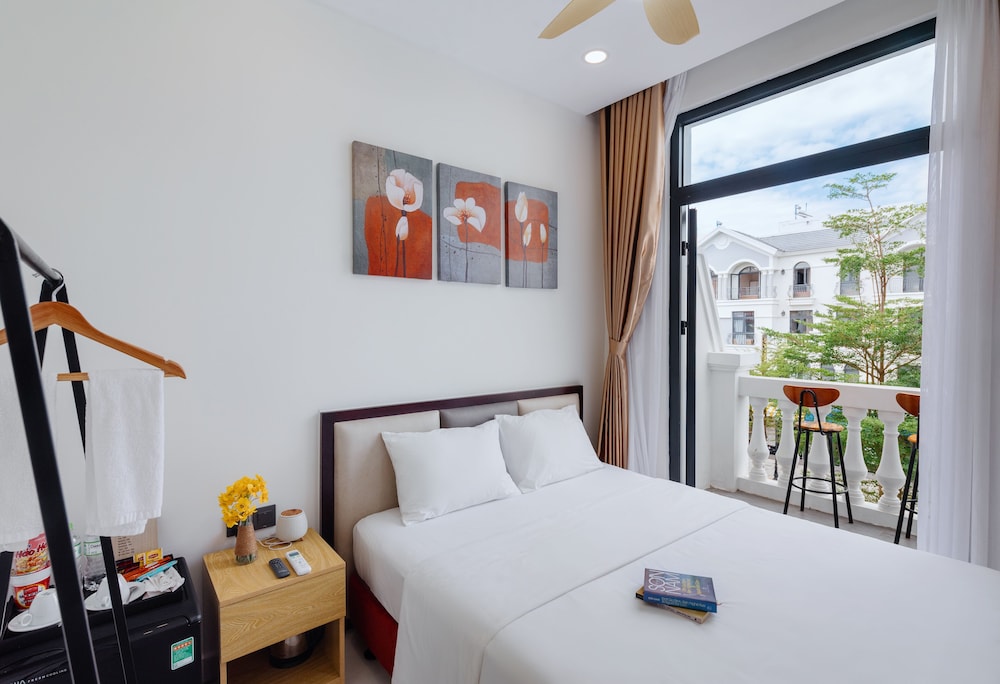 Lalisa Hotel Grand World Phu Quoc view 3