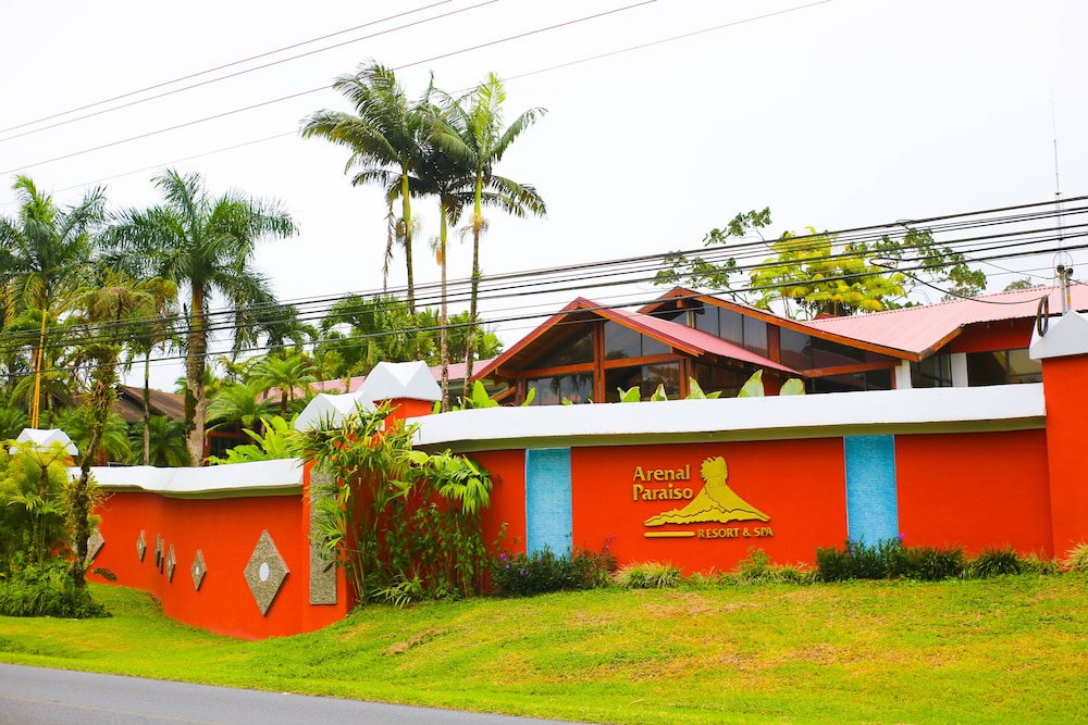 Arenal Paraíso Resort & Thermo Mineral Hot Springs