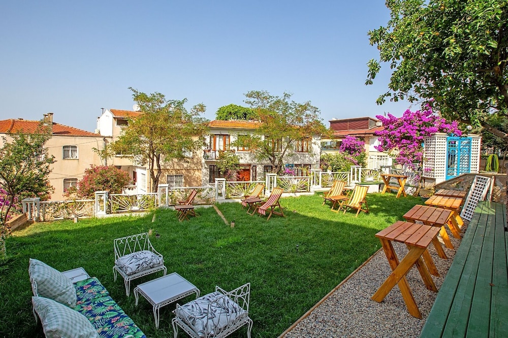 Mansion Milia