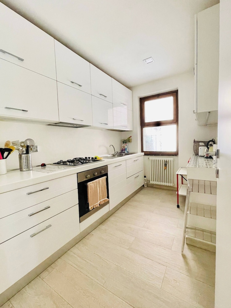 Charming Porto Santo Stefano Apartment With Pool Access