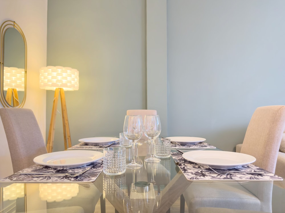 Le Palm in Cannes With 1 Bedrooms and 1 Bathrooms