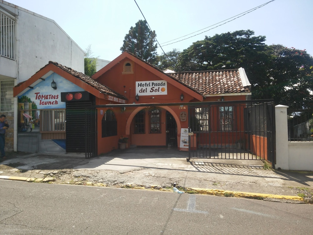 Hotel Hostel La Corte - Image 1