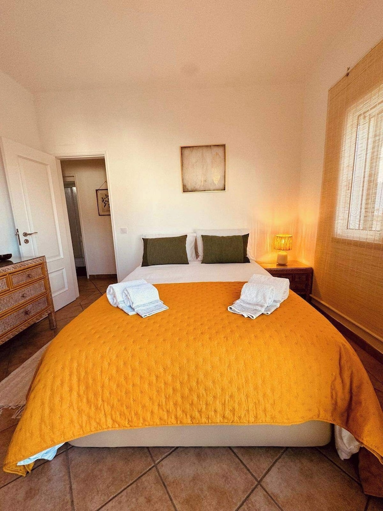 Cosy 3 bed Apartment Albufeira Old Town