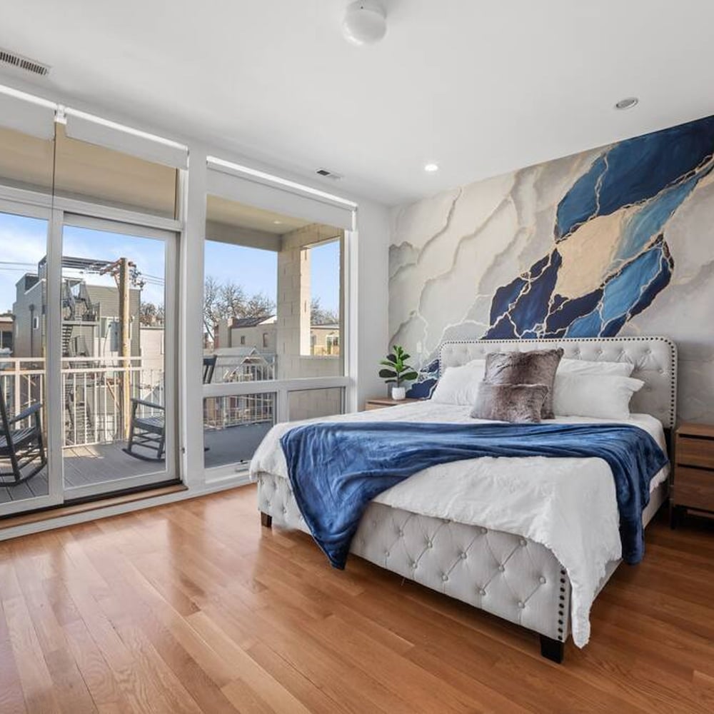 4-bedroom Condo Near Fulton Market w Rooftop