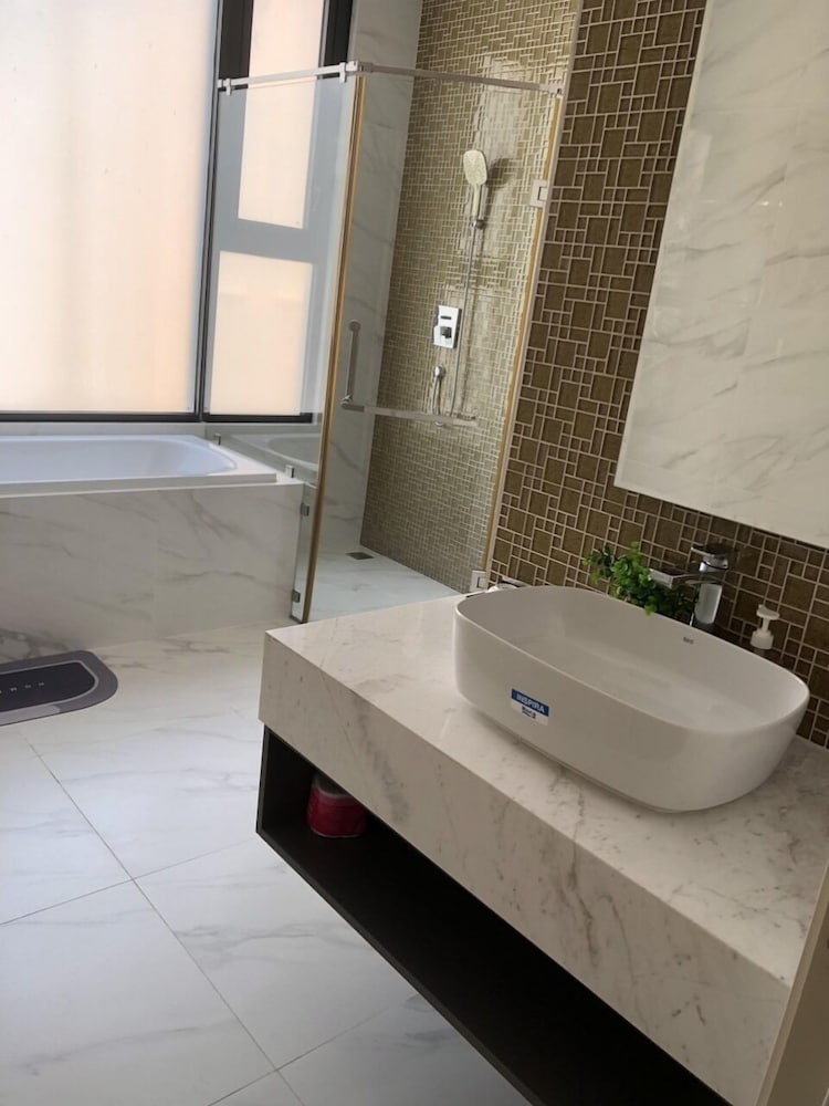 Hyatt-Vincom-JapTown D1
