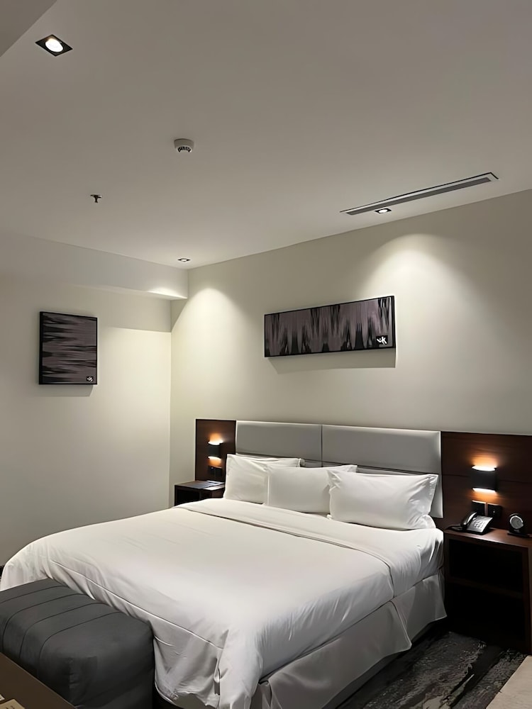 Kayan Serviced Apartments