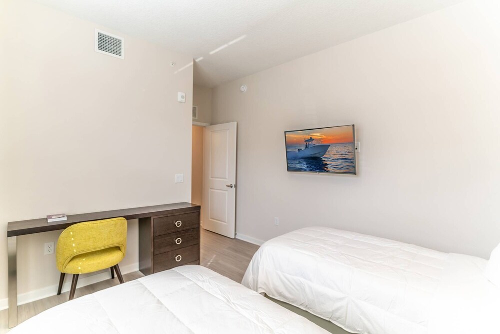 4013 201 Vista Cay