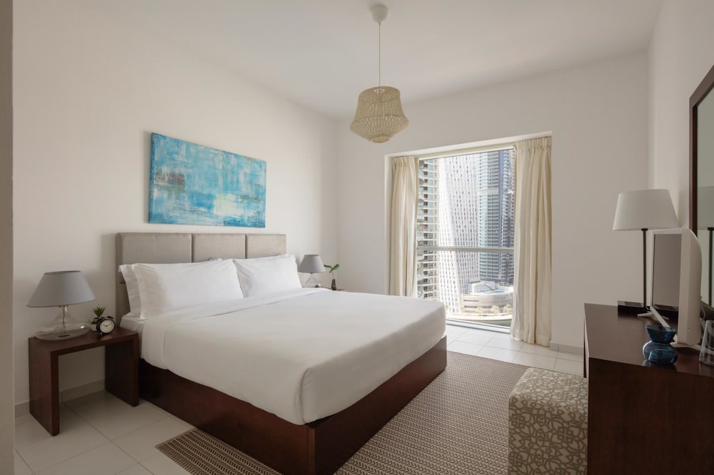 Fantastay Marina Tower