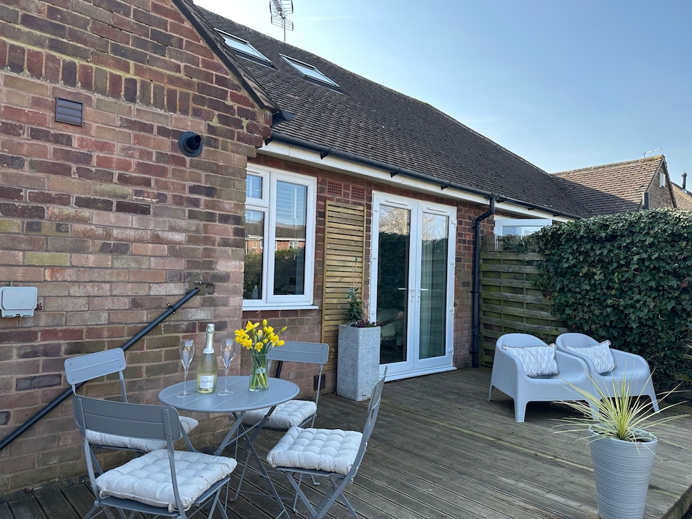 Stylish, Contemporary Home in Earl Shilton