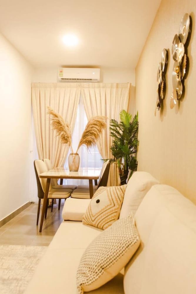 Accra Luxury Apartments at Oasis Park - Image 2
