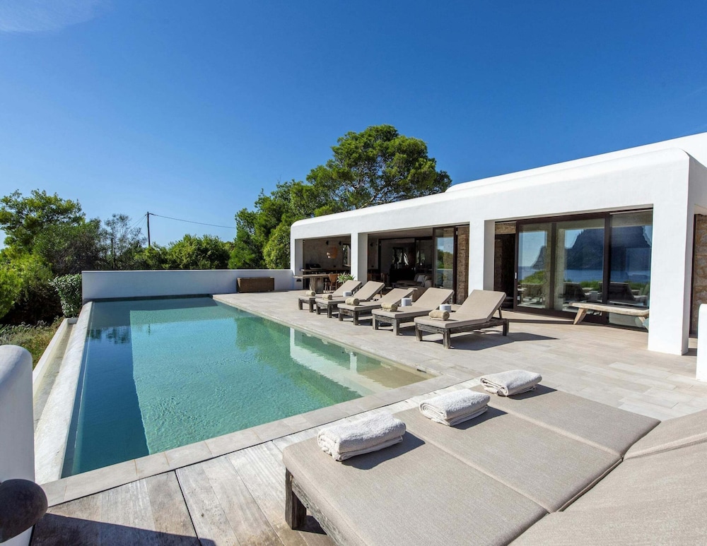Lavish Villa Overlooking Es Vedra