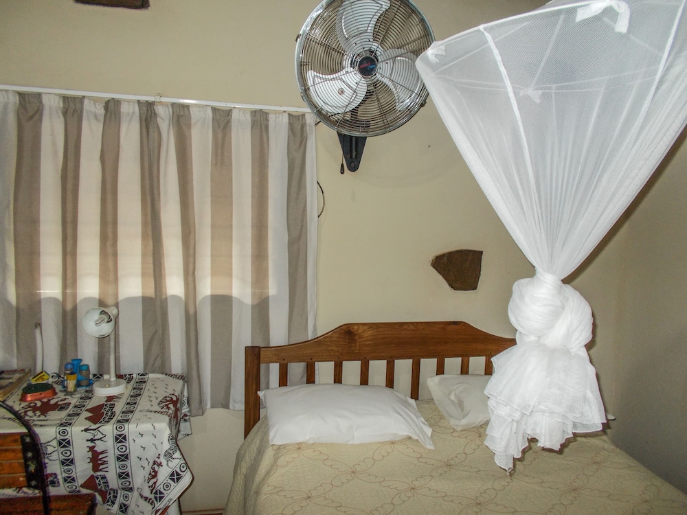 Village Rest Lodge