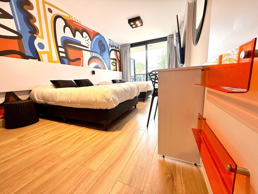 CloudBA Godoy Cruz Soho Apartments
