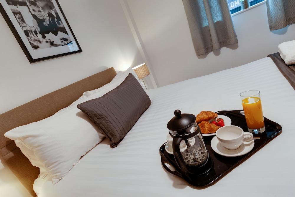 Base Serviced Apartments - Cumberland Apartments view 5