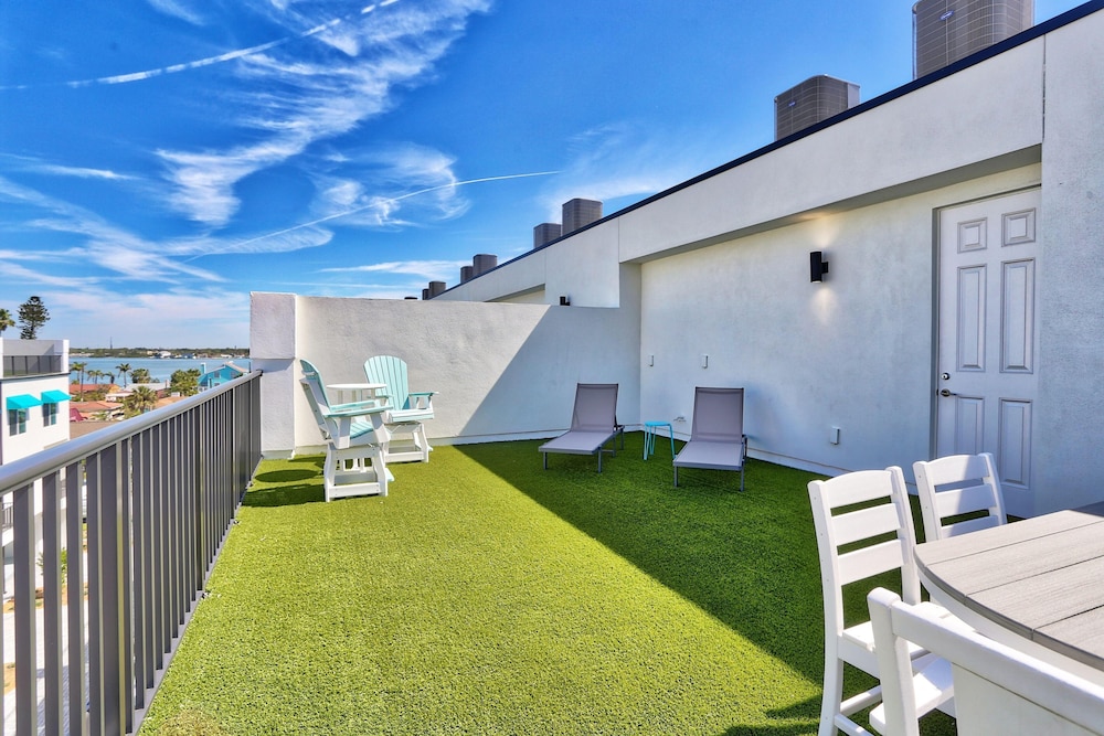 Azul Townhomes A5