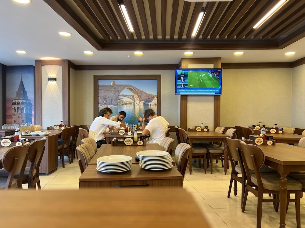 E5 Park Hotel - Image 40